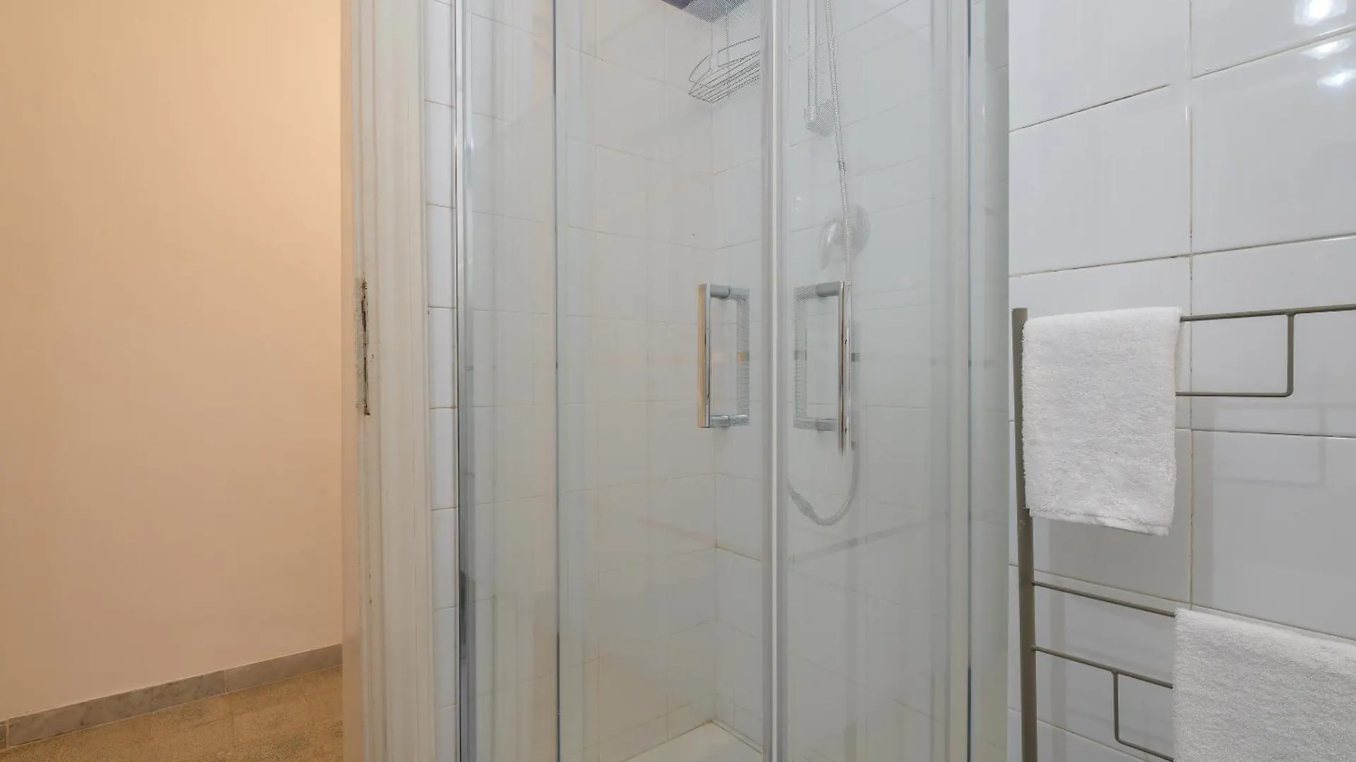 Apartment Salotto19 - Villa Borghese Rome