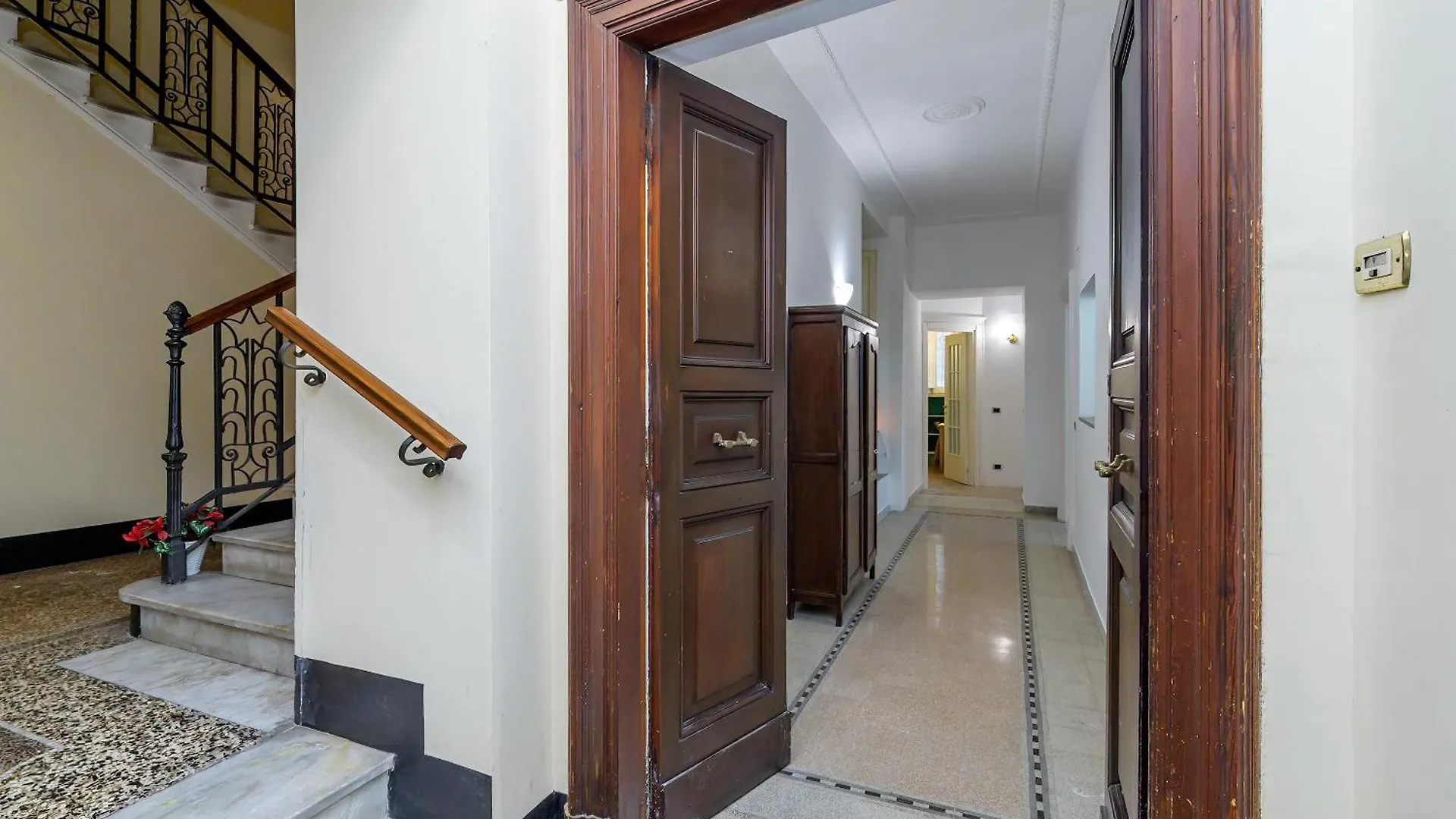 Salotto19 - Villa Borghese Rome Apartment